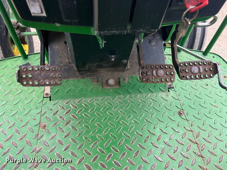 image for item LA9910 2001 John Deere 6410  tractor