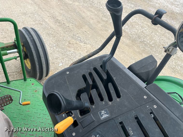 image for item LA9910 2001 John Deere 6410  tractor