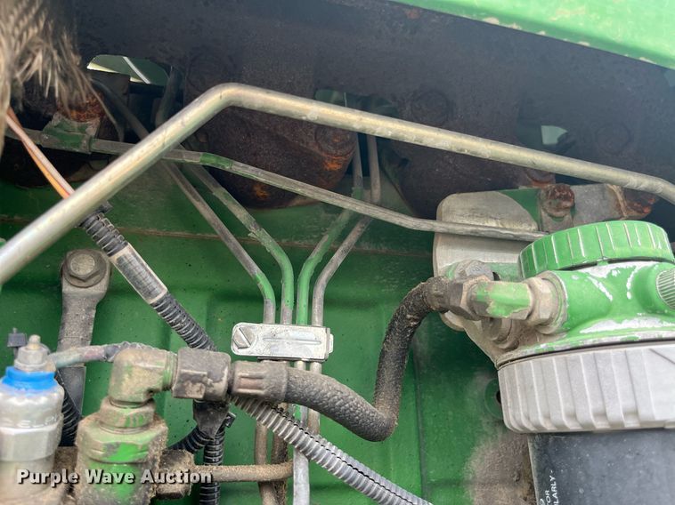 image for item LA9910 2001 John Deere 6410  tractor