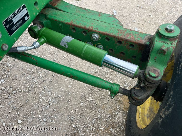 image for item LA9910 2001 John Deere 6410  tractor