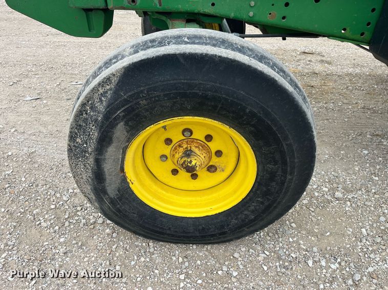 image for item LA9910 2001 John Deere 6410  tractor