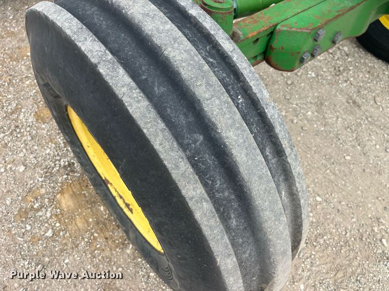 image for item LA9910 2001 John Deere 6410  tractor