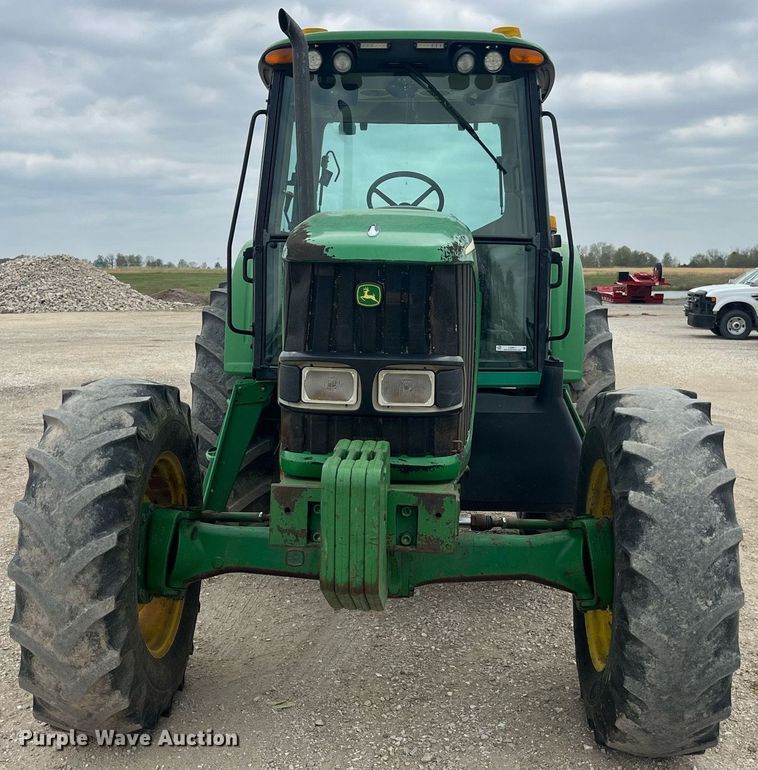 image for item LA9911 2007 John Deere 6615  MFWD tractor