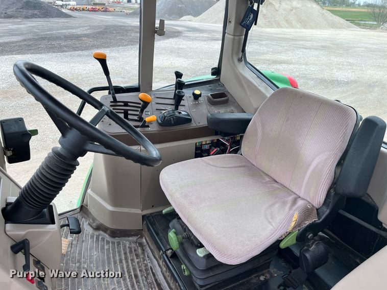 image for item LA9911 2007 John Deere 6615  MFWD tractor