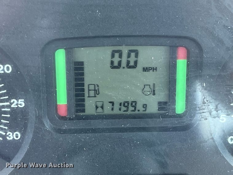 image for item LA9911 2007 John Deere 6615  MFWD tractor