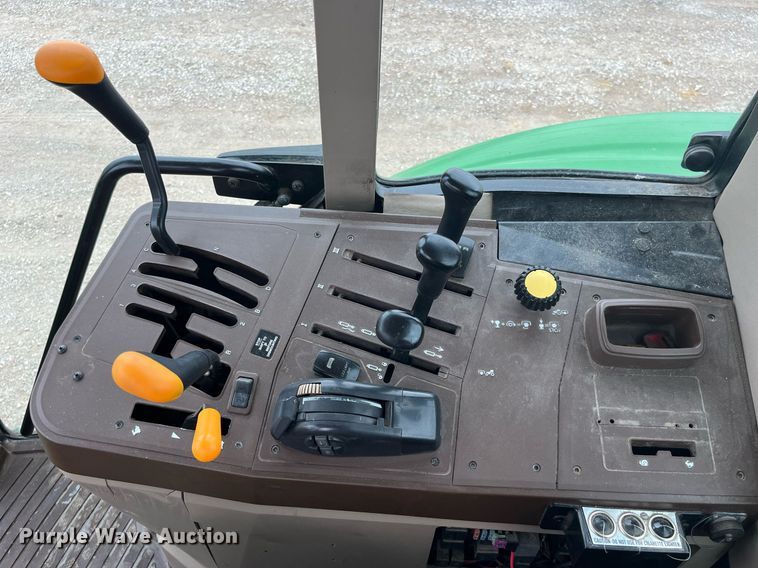 image for item LA9911 2007 John Deere 6615  MFWD tractor