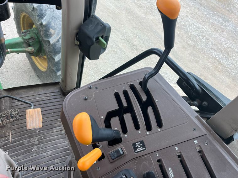 image for item LA9911 2007 John Deere 6615  MFWD tractor