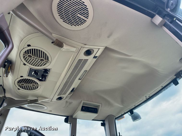 image for item LA9911 2007 John Deere 6615  MFWD tractor