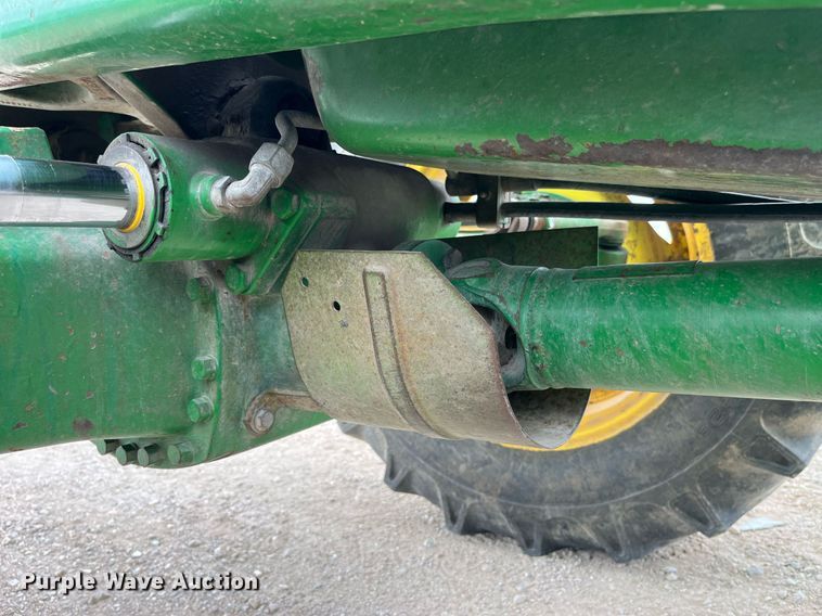 image for item LA9911 2007 John Deere 6615  MFWD tractor