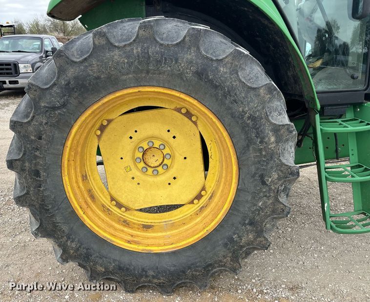 image for item LA9911 2007 John Deere 6615  MFWD tractor