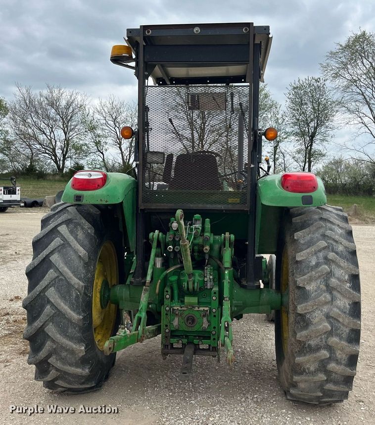 image for item LA9912 2005 John Deere 6415  tractor