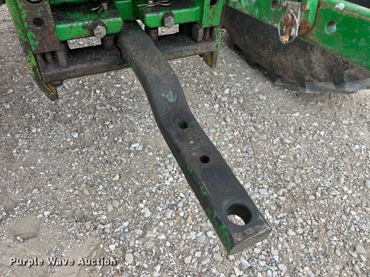 image for item LA9912 2005 John Deere 6415  tractor