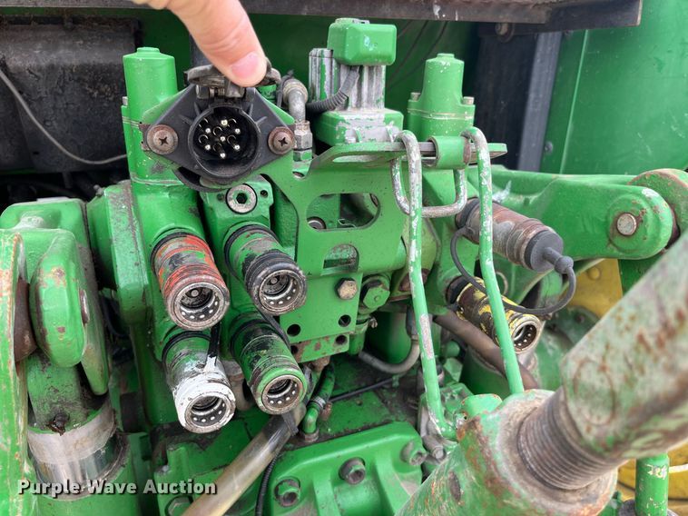 image for item LA9912 2005 John Deere 6415  tractor