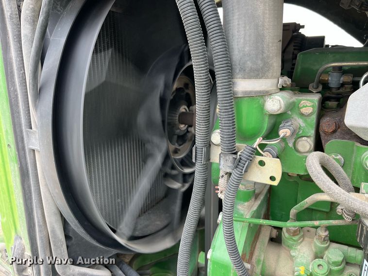 image for item LA9912 2005 John Deere 6415  tractor