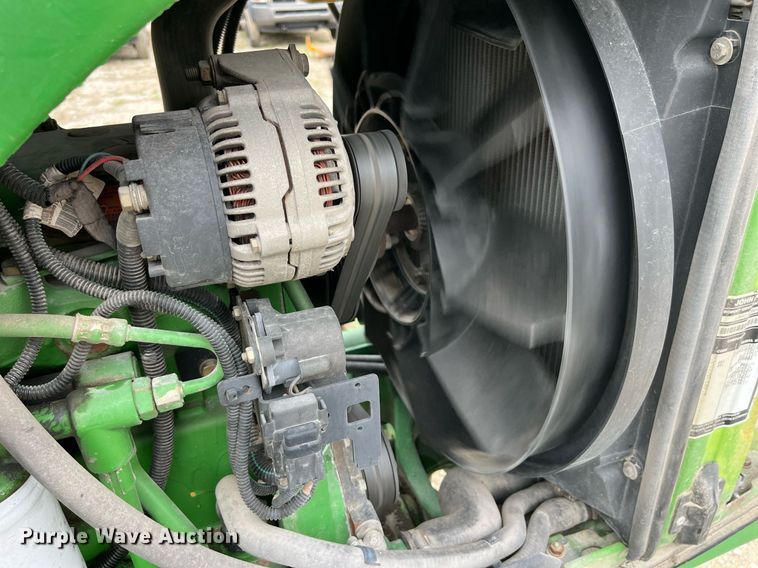 image for item LA9912 2005 John Deere 6415  tractor