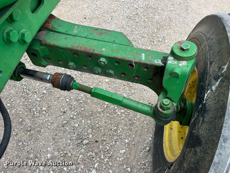 image for item LA9912 2005 John Deere 6415  tractor