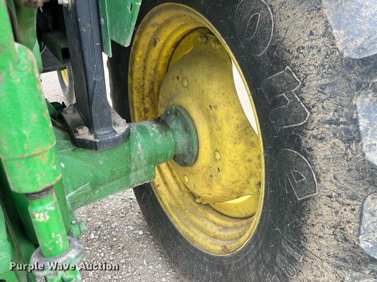 image for item LA9912 2005 John Deere 6415  tractor