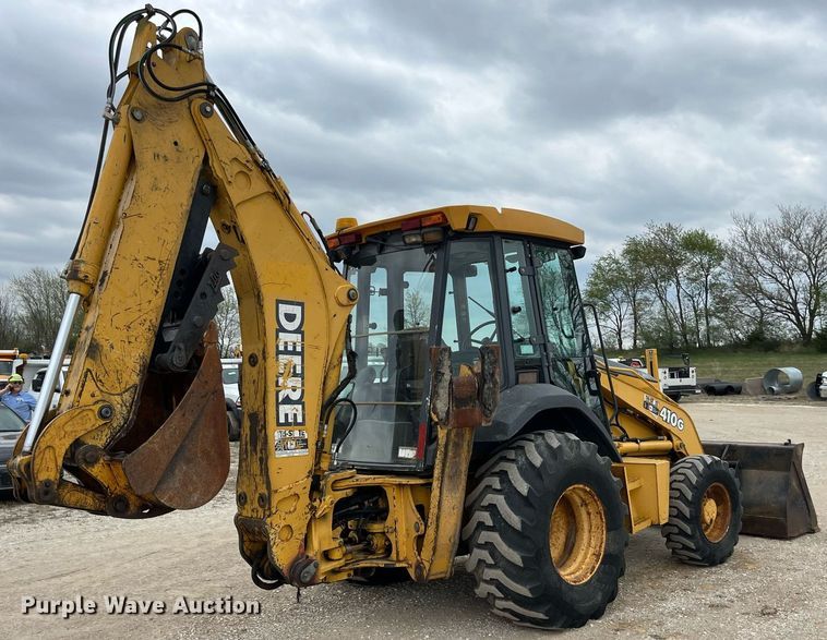 image for item LA9913 John Deere 410G  backhoe