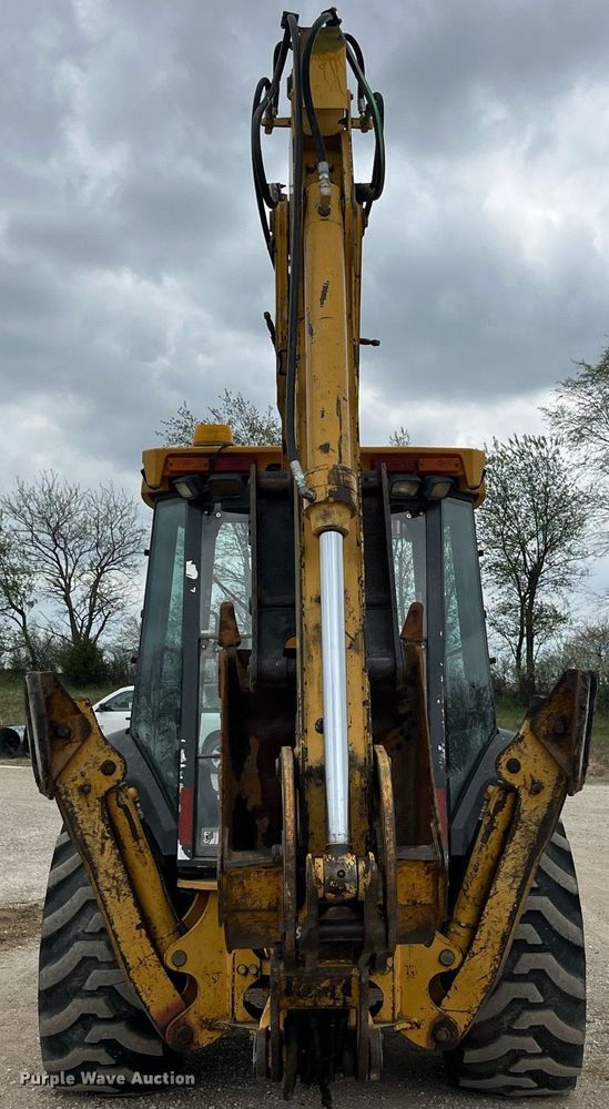 image for item LA9913 John Deere 410G  backhoe