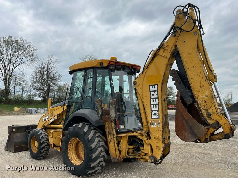 image for item LA9913 John Deere 410G  backhoe