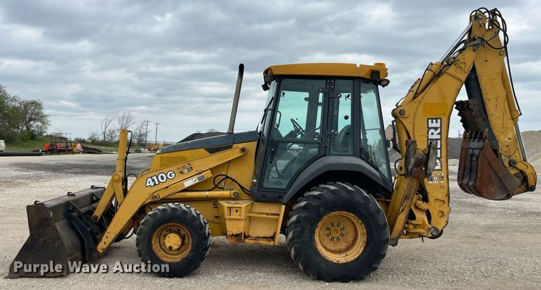 image for item LA9913 John Deere 410G  backhoe
