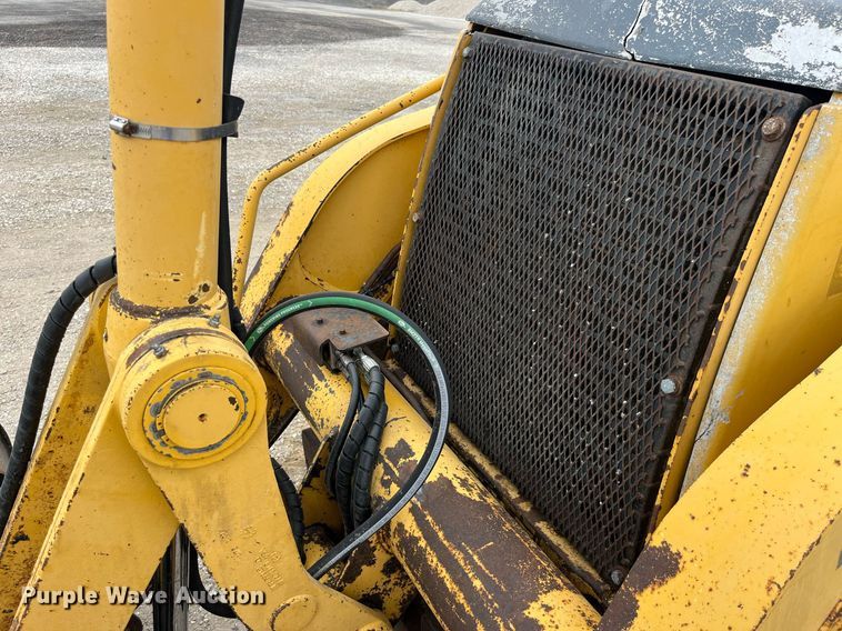 image for item LA9913 John Deere 410G  backhoe