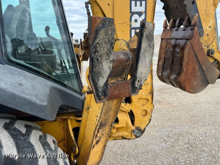 image for item LA9913 John Deere 410G  backhoe