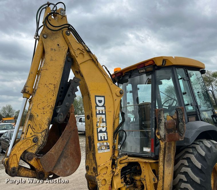 image for item LA9913 John Deere 410G  backhoe