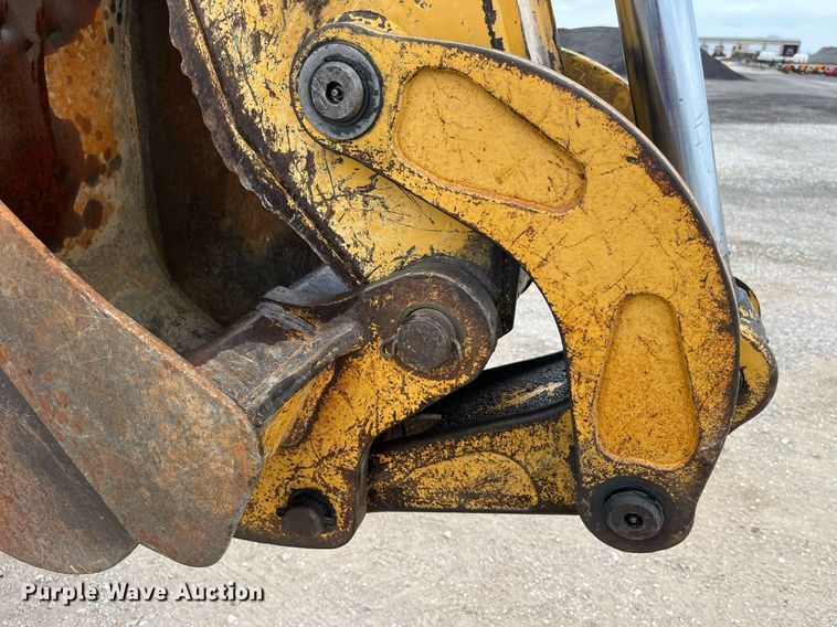 image for item LA9913 John Deere 410G  backhoe