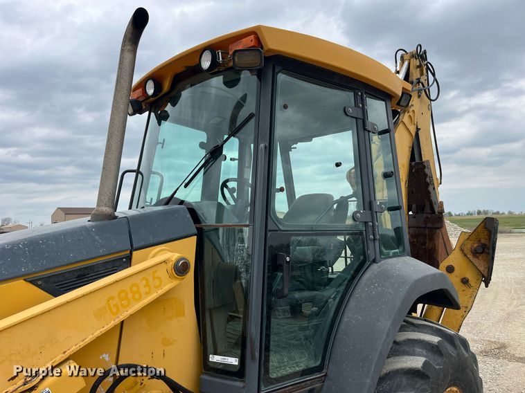 image for item LA9913 John Deere 410G  backhoe