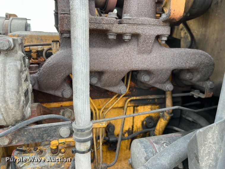 image for item LA9913 John Deere 410G  backhoe