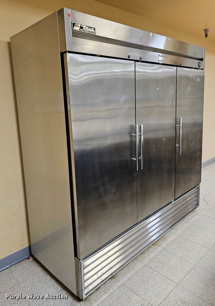 image for item LE9333 True  refrigerator