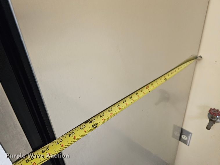 image for item LE9333 True  refrigerator