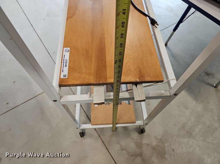 image for item LE9348 Grow light stand