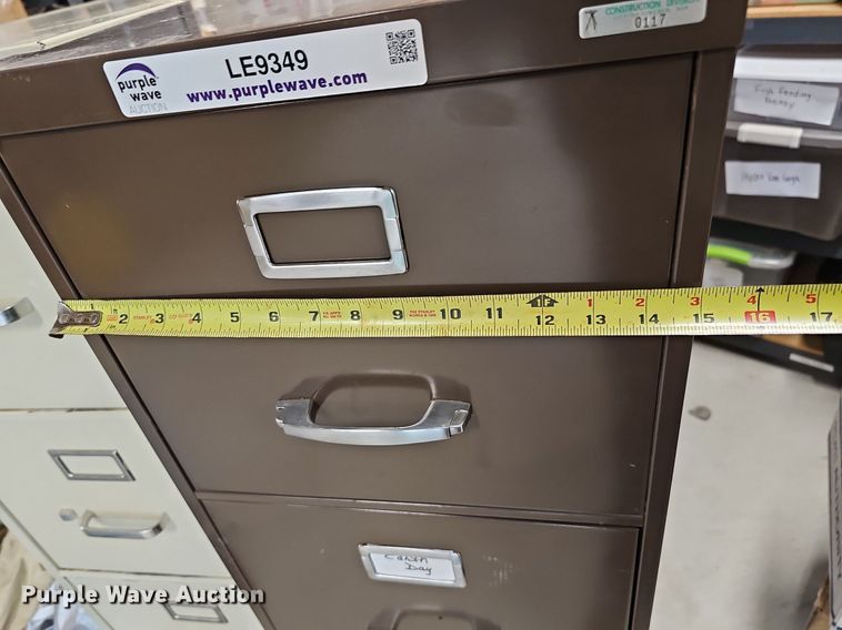 image for item LE9349 (2) filing cabinets