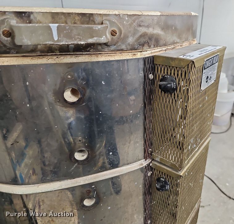 image for item LE9350 Knight Kiln 103  kiln