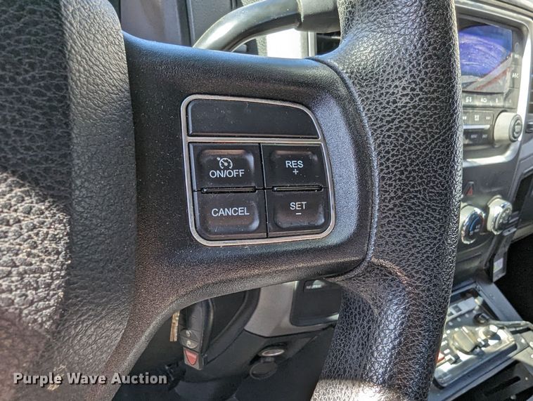 image for item LF9647 2015 Dodge Ram 1500  Crew Cab pickup truck