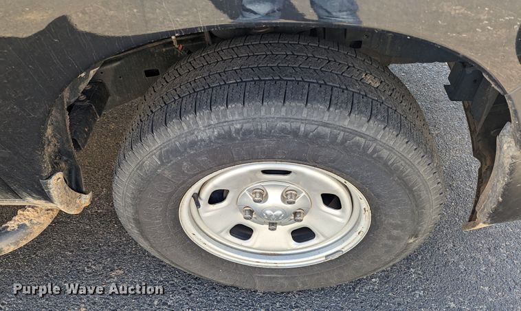 image for item LF9647 2015 Dodge Ram 1500  Crew Cab pickup truck