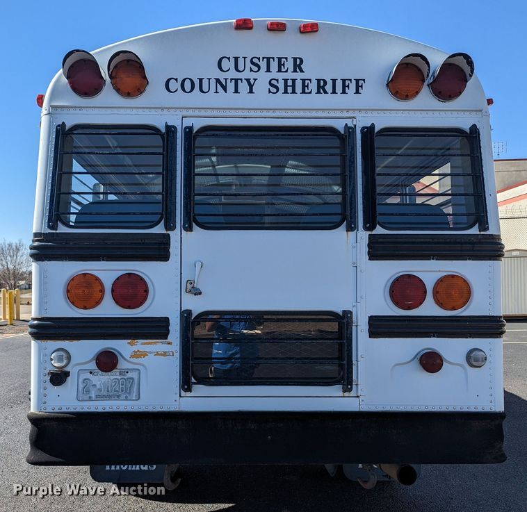 image for item LF9649 1994 International 3800  inmate transport bus