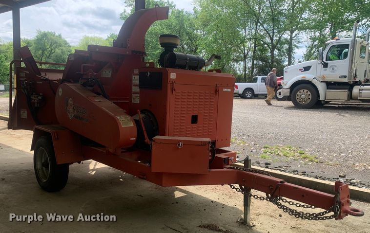 image for item LH9540 2012 Morbark Beever M15R  wood chipper