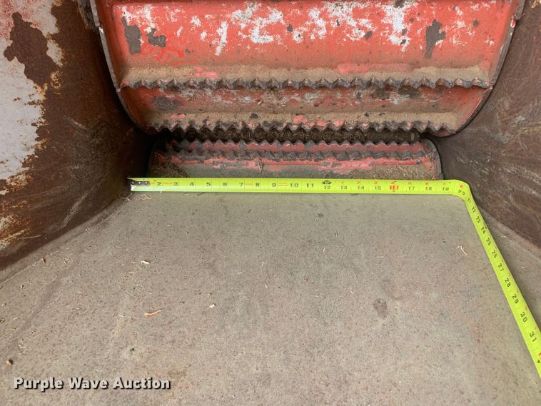 image for item LH9540 2012 Morbark Beever M15R  wood chipper