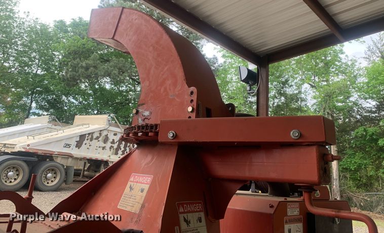 image for item LH9540 2012 Morbark Beever M15R  wood chipper