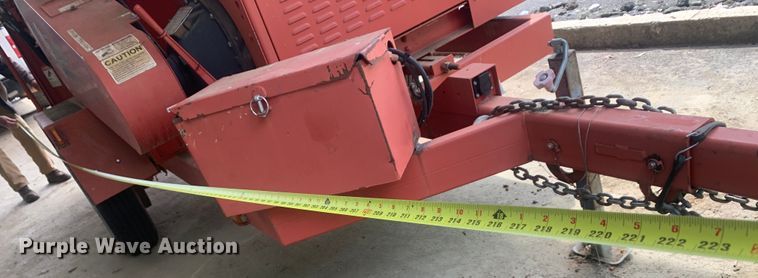 image for item LH9540 2012 Morbark Beever M15R  wood chipper