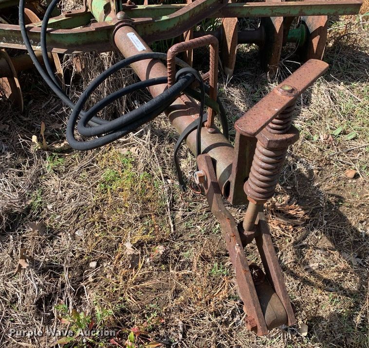 image for item LH9575 John Deere  disk