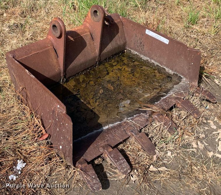 image for item LH9578 Excavator bucket