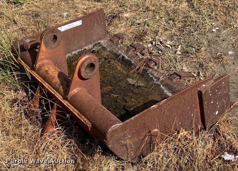 image for item LH9578 Excavator bucket