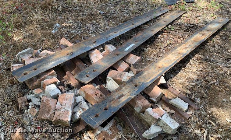 image for item LH9580 (3) cutting edges