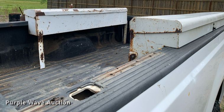 image for item LH9582 2002 Ford F250 Super Duty  pickup truck