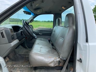 image for item LH9582 2002 Ford F250 Super Duty  pickup truck