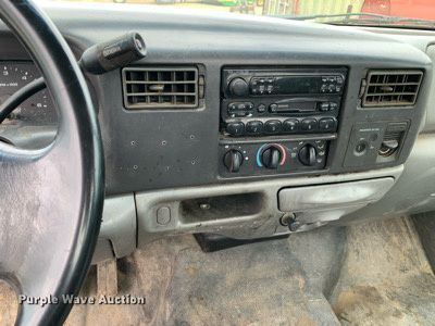 image for item LH9582 2002 Ford F250 Super Duty  pickup truck